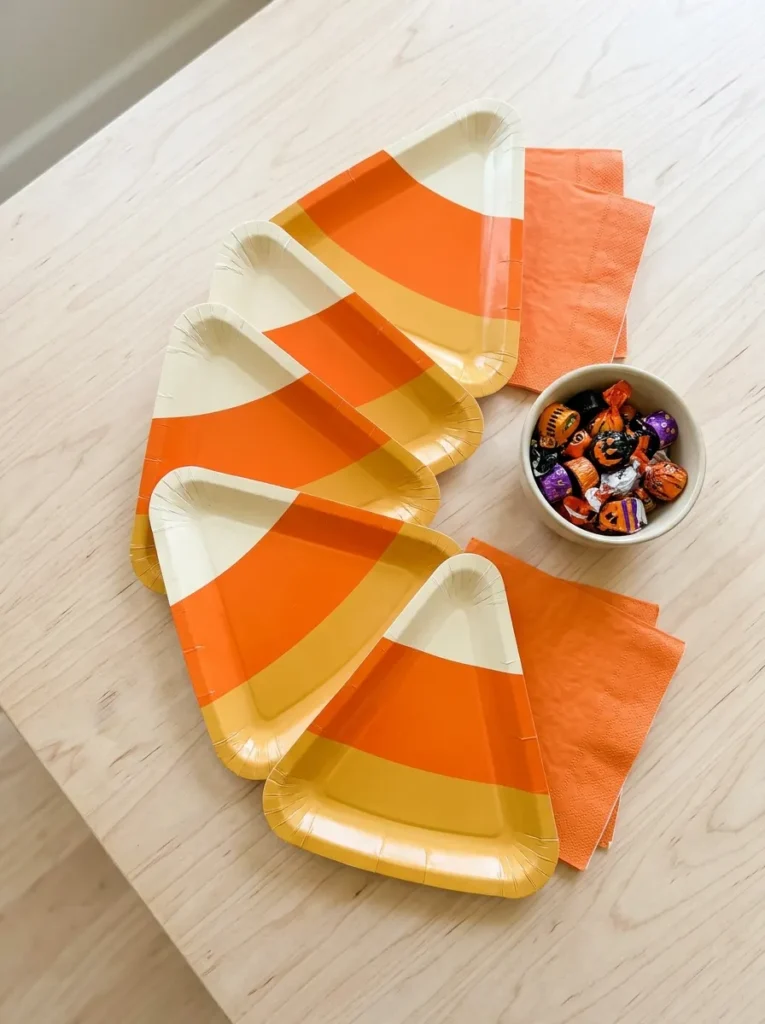  Candy Corn Striped Triangular Party Plates
